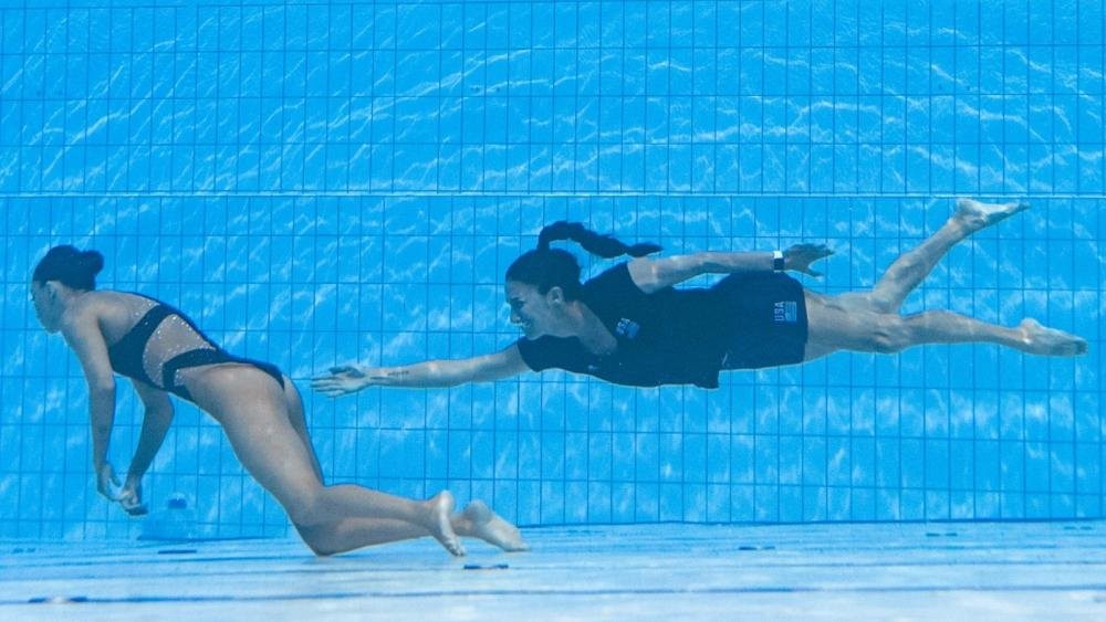 Anita Alvarez: Coach rescues swimmer who fainted in pool at World Aquatics Championships in Budapest