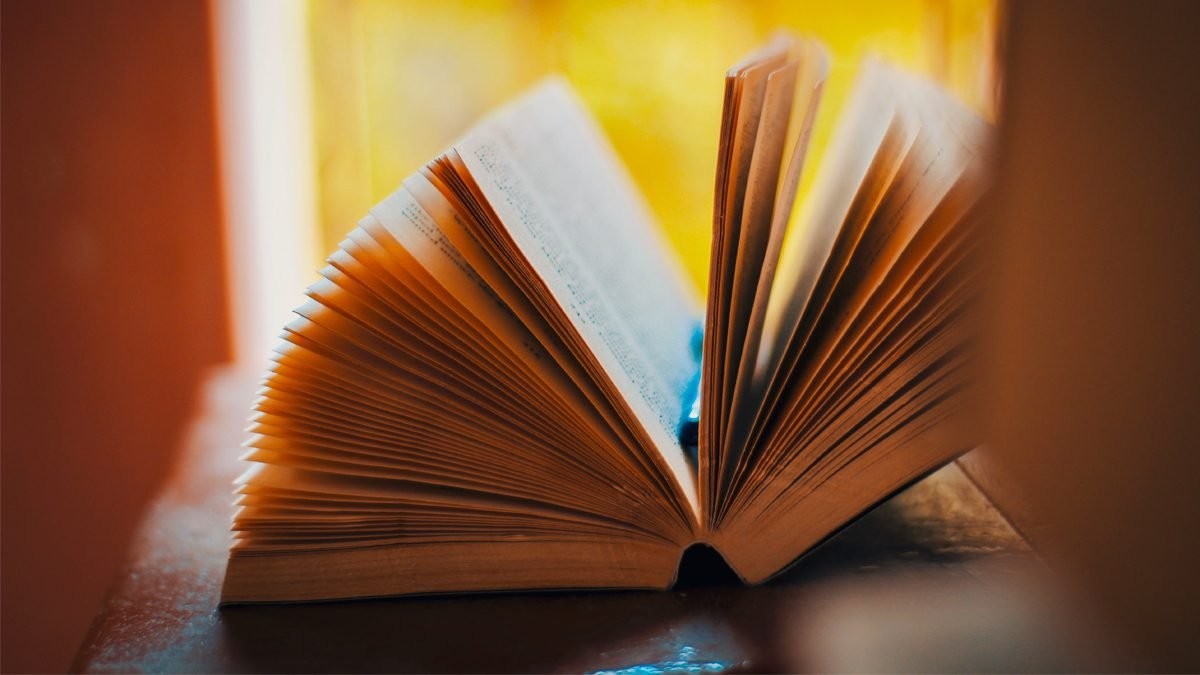 8 Great Sailing Books for your Reading Pleasure