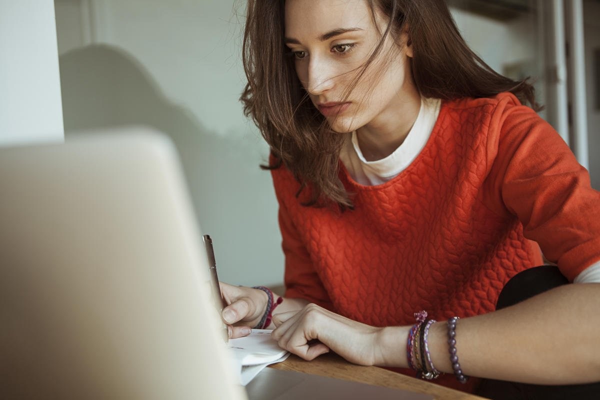 6 steps to erase your digital footprint and disappear from the internet