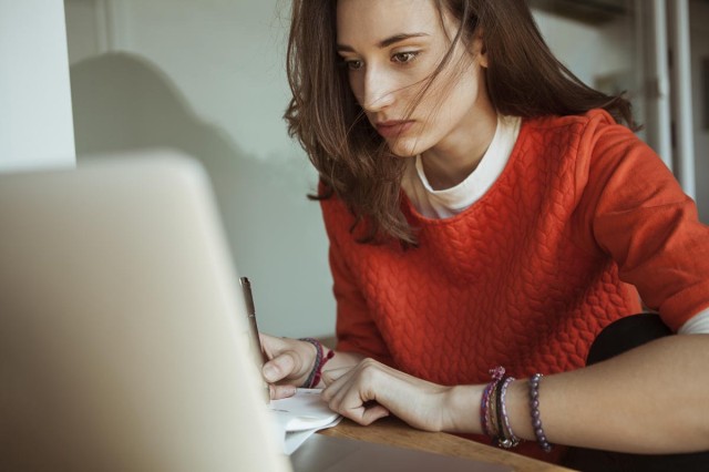 6 steps to erase your digital footprint and disappear from the internet