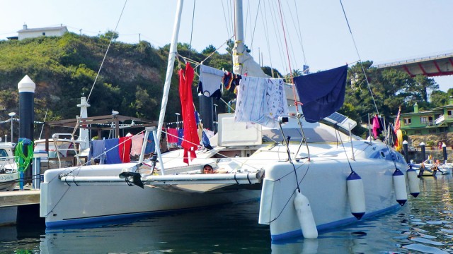 How a boat solar hot water system works